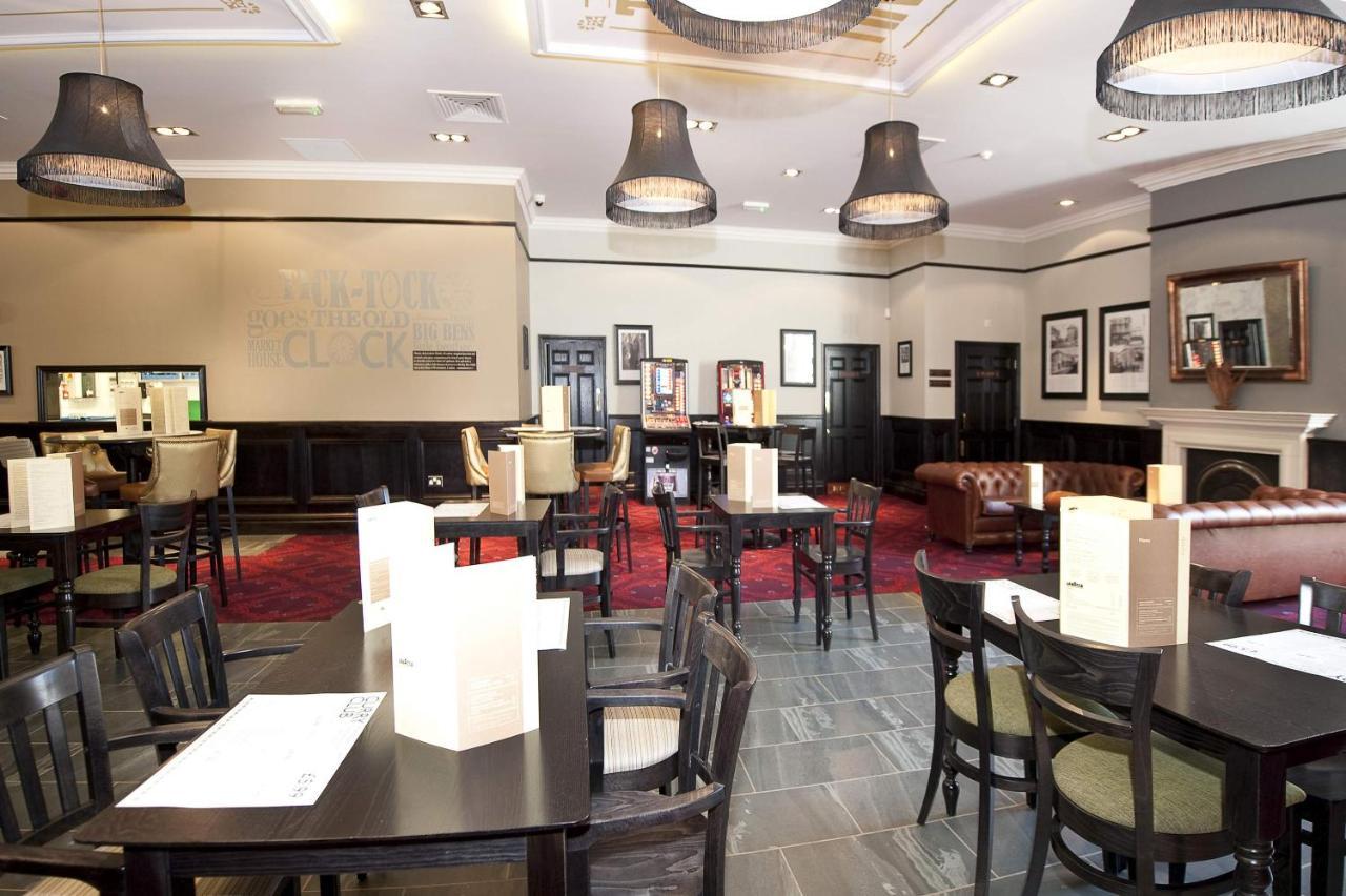 The John Francis Basset Wetherspoon Hotell Camborne Exteriör bild